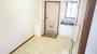 居室・リビング　同物件別室です。