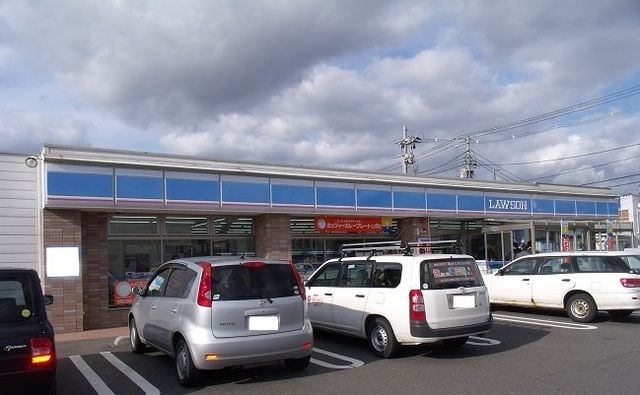 コンビニ　ローソン花巻桜町１丁目店（コンビニ）まで650m