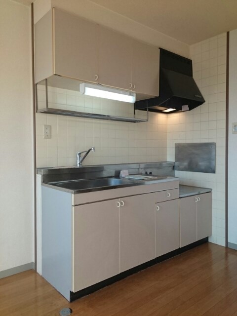 キッチン　画像は301号室です（参考）