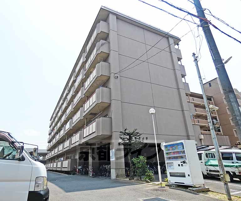 【京都市南区唐橋琵琶町のマンションの建物外観】