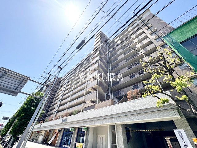 川崎市幸区下平間のマンションの建物外観