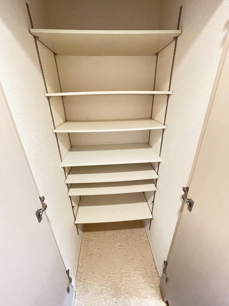 玄関　大型のシューズ収納