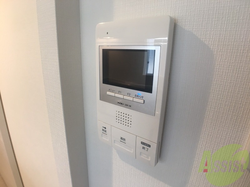 セキュリティ　ＴＶモニター付インターホンです。来客者の顔が見えるので安心！