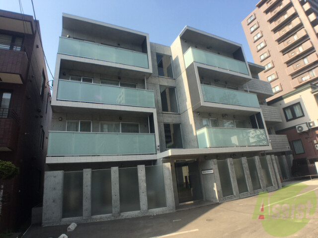 建物外観　札幌市中央区南１１条西「Ｒｅｄ　Ｏｒｂ　ＹＡＭＡＨＡＮＡ」