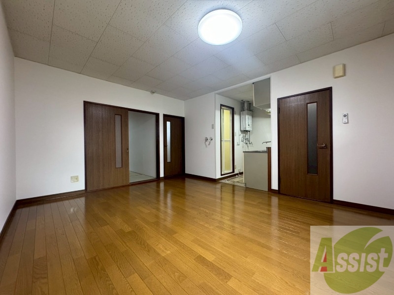 居室・リビング　広くてキレイなお部屋が広がっていて、充実した生活が送れそう。