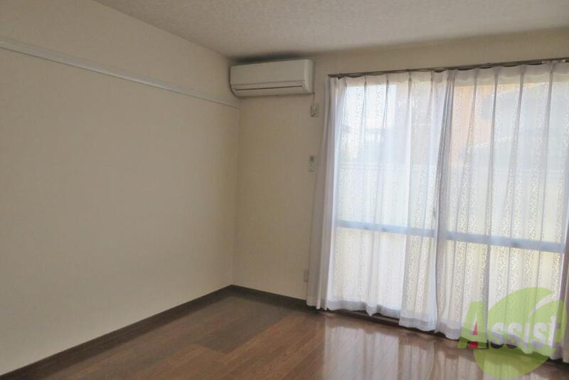 居室・リビング　南向きなので、リビングは陽当たりが良さそうです。