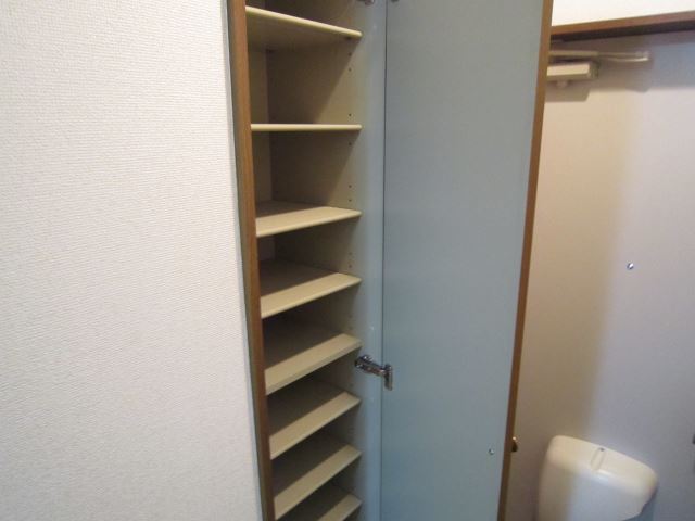玄関　下駄箱
