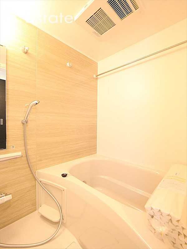 バス・シャワールーム　バスルーム