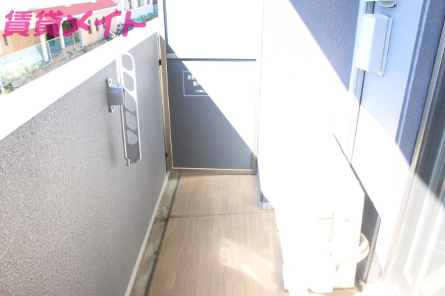 バルコニー　同物件別部屋の写真です