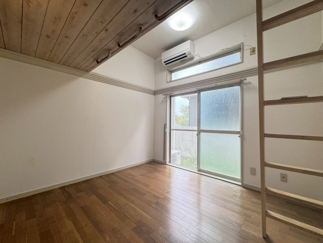 居室・リビング　ゆったり過ごせる居間です！