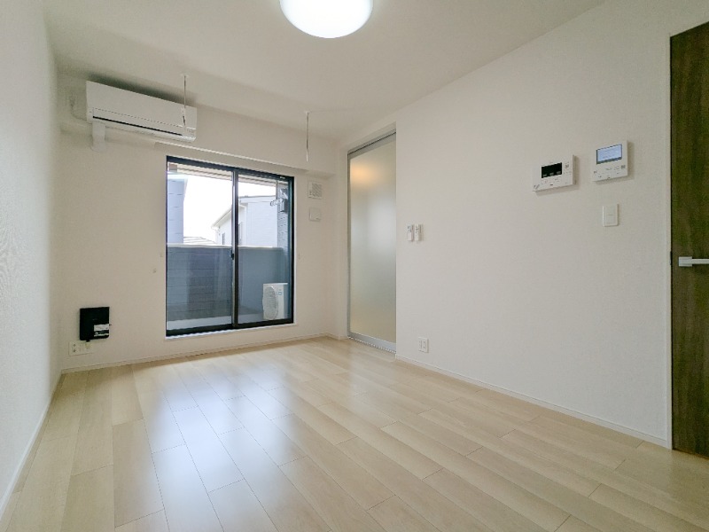 居室・リビング　図面と現状に相違がある場合には現状を優先