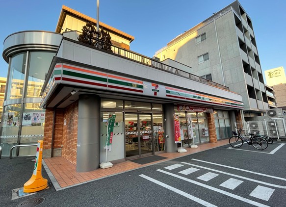 コンビニ　セブンイレブン 府中八幡町店（コンビニ）まで295m