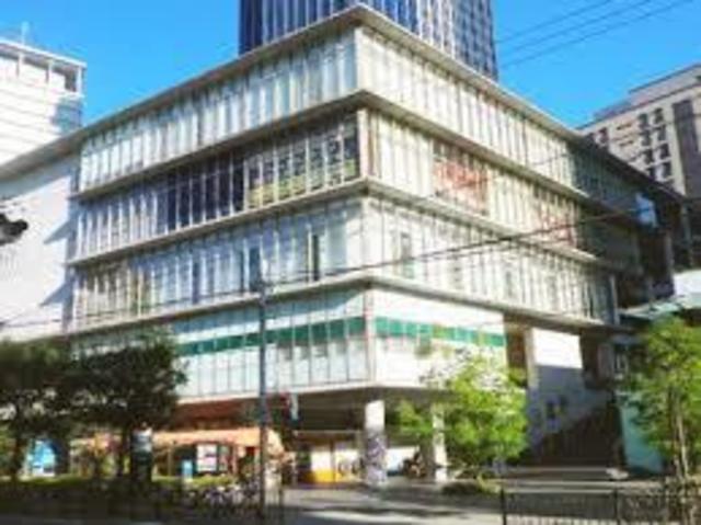スーパー　ピーコックストア堂島クロスウォーク店（スーパー）まで198m