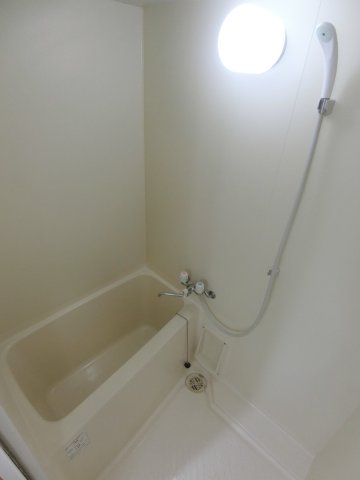 バス・シャワールーム　イメージ写真401号室