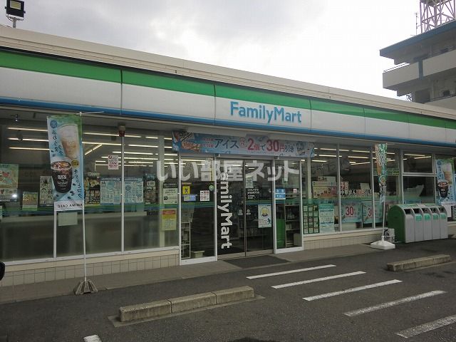 コンビニ　ファミリーマート岐阜茜部大川店（コンビニ）まで849m