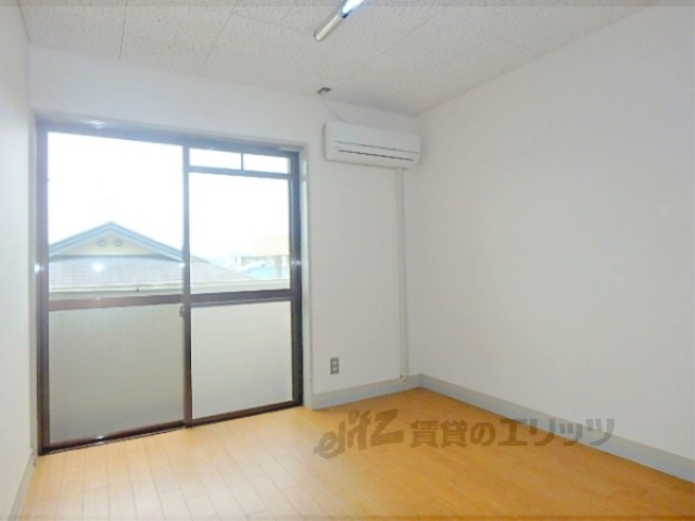 居室・リビング　洋室