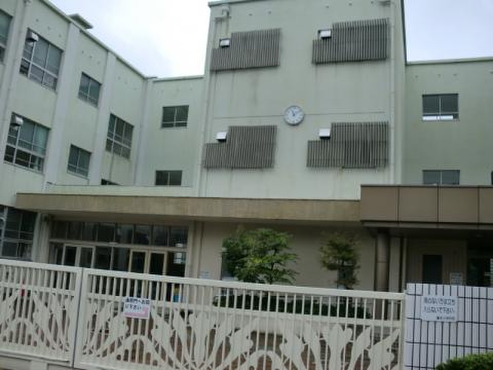 小学校　名古屋市立蓬来小学校（小学校）まで370m