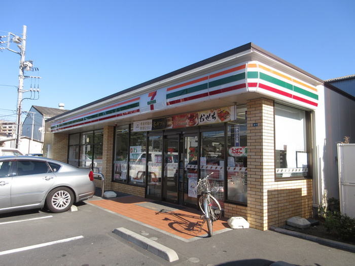 コンビニ　セブンイレブン横浜駒岡３丁目店（コンビニ）まで470m