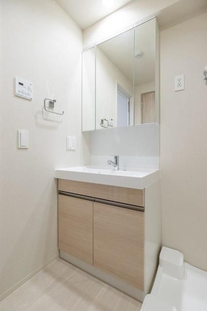 洗面設備　Aタイプ2024年2月撮影 同タイプ402号室の写真です。