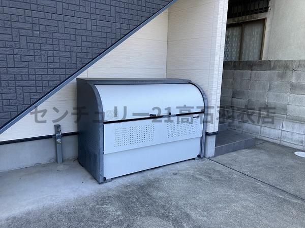 エントランス　ゴミ置き場！