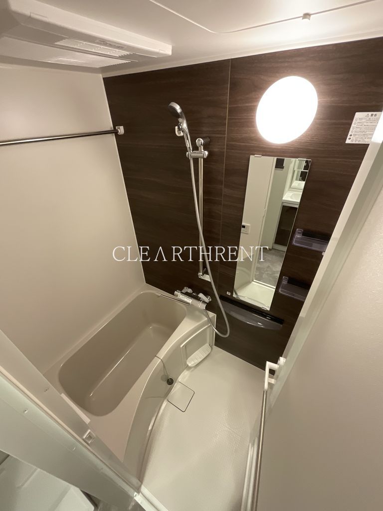 バス・シャワールーム　浴室乾燥機付きバス