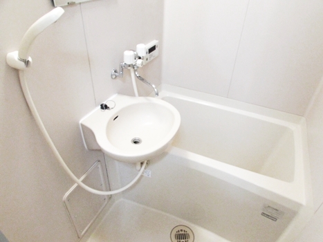 バス・シャワールーム　きれいなお風呂です