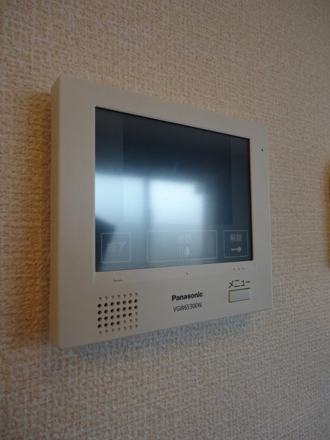 セキュリティ　※ＴＶ付インターホン！ 来訪者の顔が見えるから安心☆