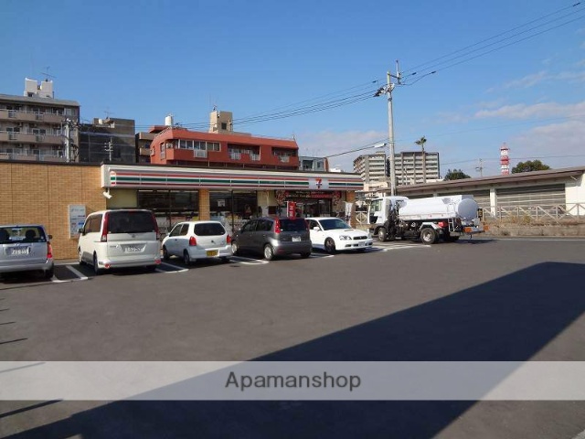 コンビニ　セブンイレブン鹿児島城南町店（コンビニ）まで243m