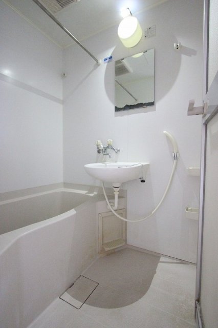 バス・シャワールーム　同物件別号室