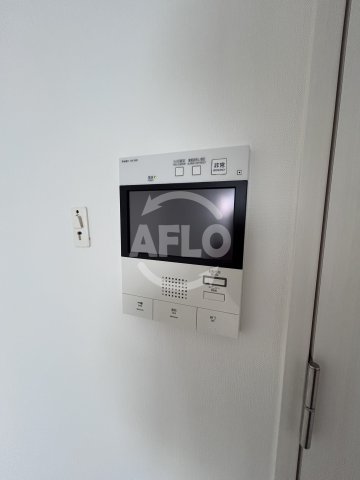 セキュリティ　S-RESIDENCE江坂Eminence　モニター付きイン