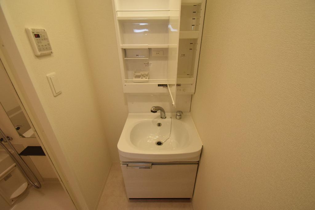 洗面設備　洗髪洗面化粧台