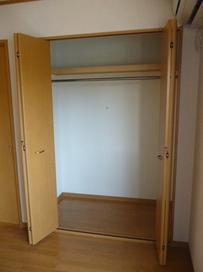 収納　クローゼット