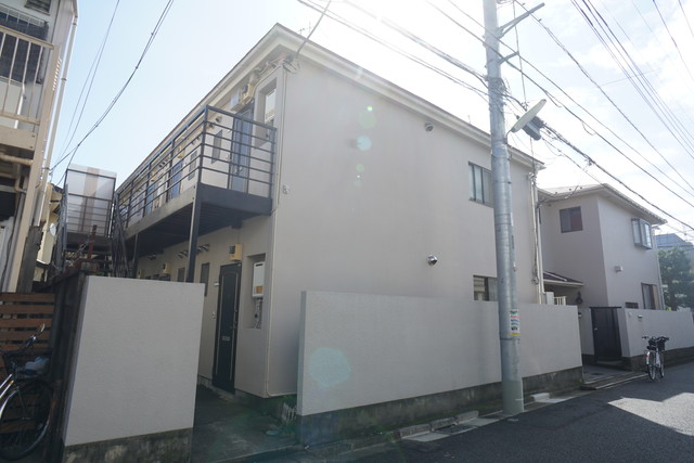 建物外観　オーナー様も近隣居住で初めての一人暮らしも安心です♪