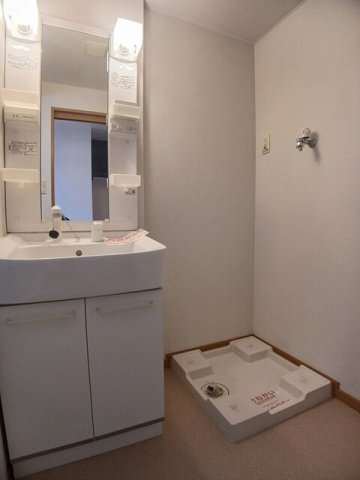 洗面設備　忙しい朝には欠かせない洗面所です