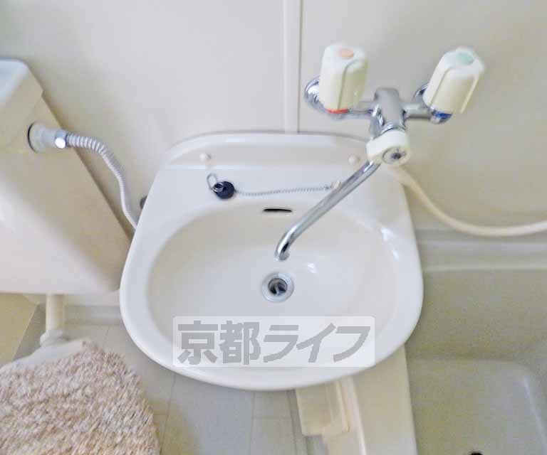 洗面設備　洗面台です。