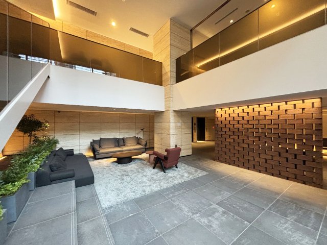 ロビー　地下1階にロビーがあります