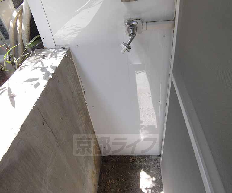 その他設備　洗濯機はベランダ置きです。