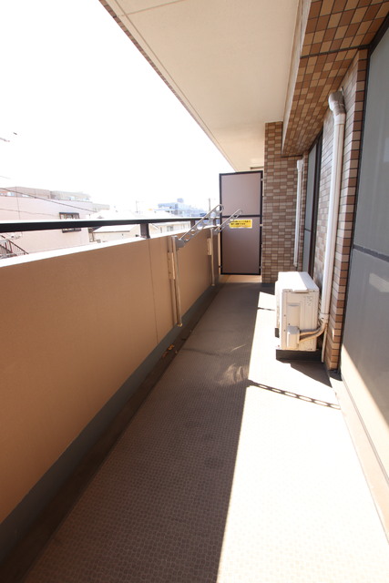 バルコニー　外干しはこちらで♪