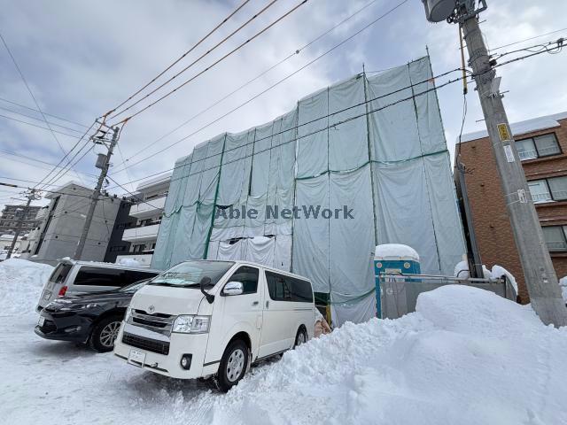 建物外観　建築中