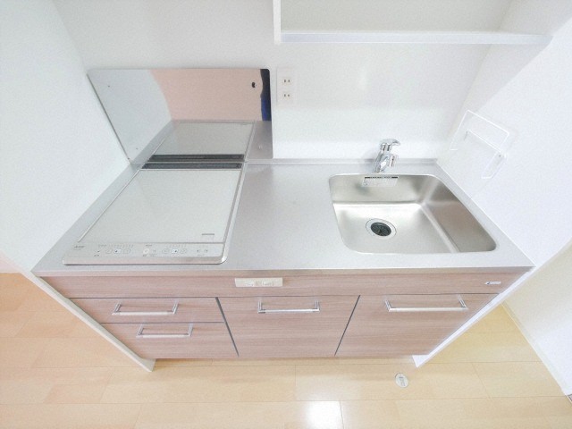 キッチン　セレニテ梅田ルフレ　システムキッチン