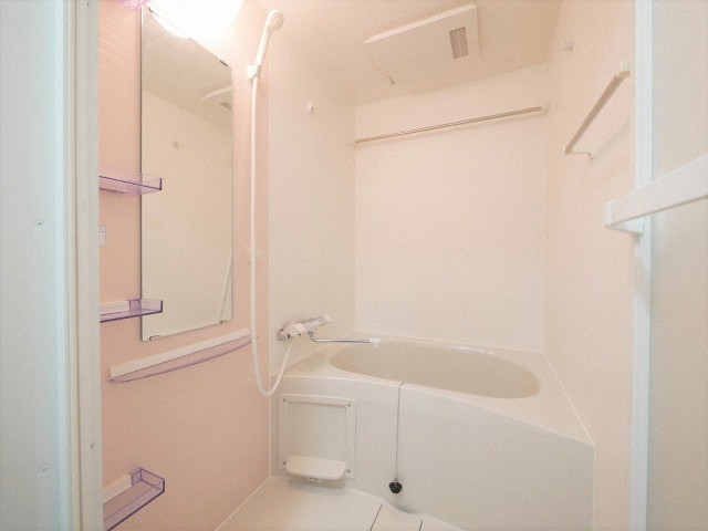 バス・シャワールーム　セレニテ梅田ルフレ　浴室