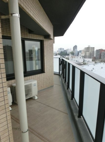 バルコニー　別タイプ部屋　参考写真です