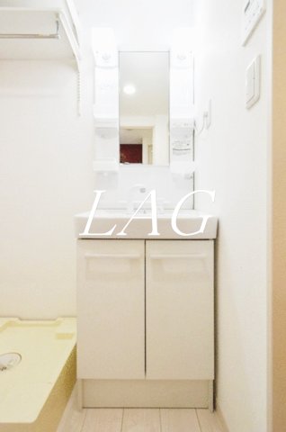 洗面設備　独立洗面台です。