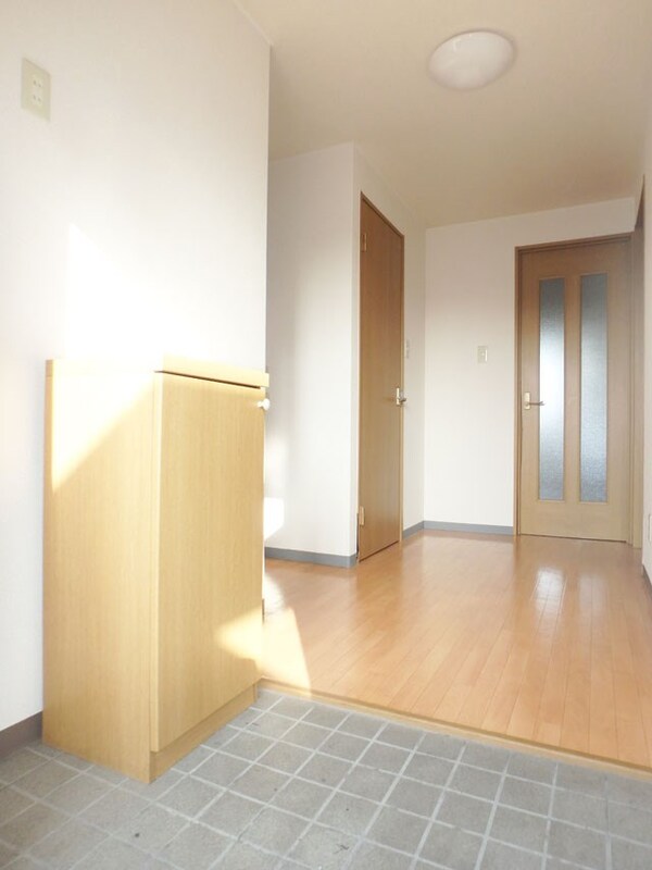 玄関　（イメージ）