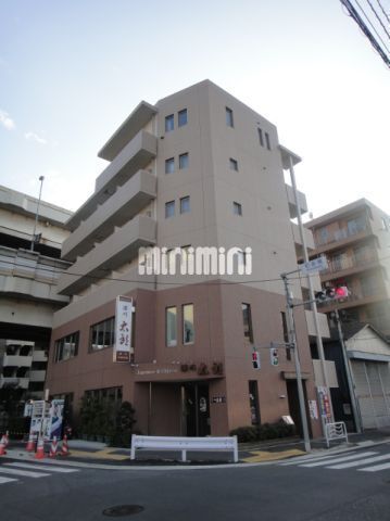 建物外観　駅至近で通学・通勤便利です
