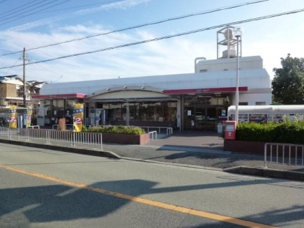 スーパー　コープ武庫之荘（スーパー）まで880m