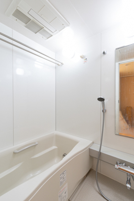 バス・シャワールーム　※写真は同タイプ住戸です。