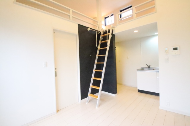 居室・リビング　※別室の参考写真の為、現況優先です。