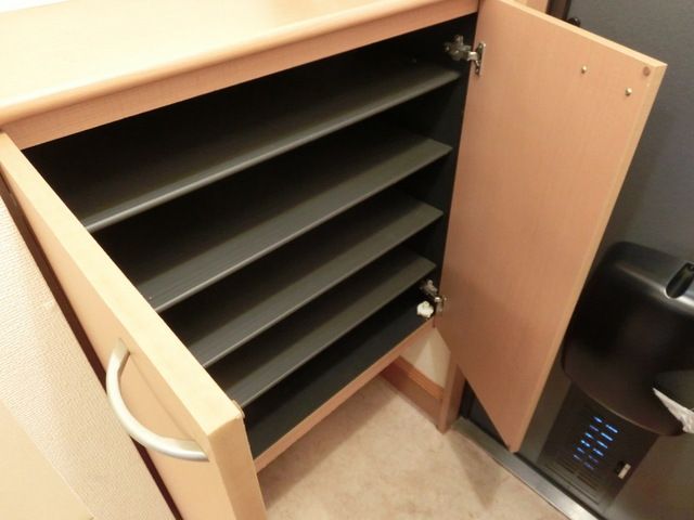 玄関　★玄関には下駄箱もあります★