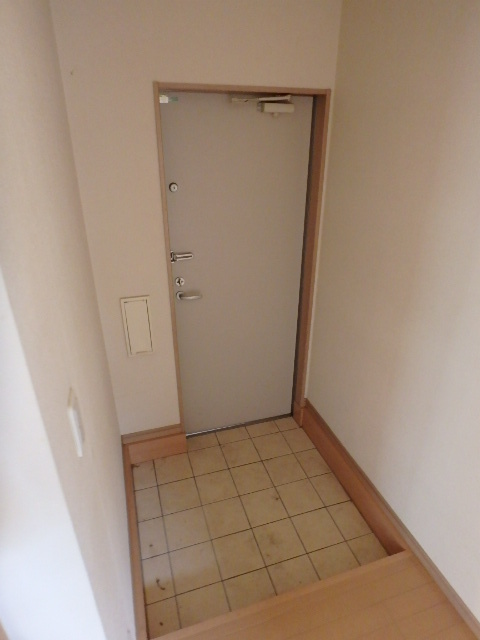 玄関　お好きなシューズＢＯＸが置けますよ。